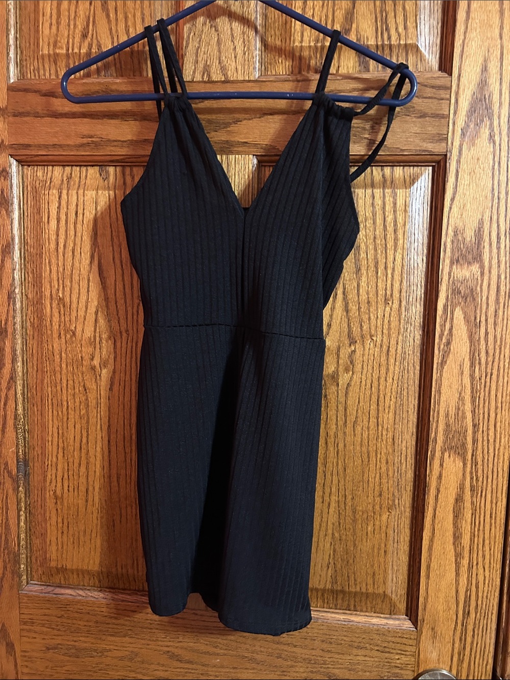 PrettyLittleThing Black Ribbed V-Neck Mini Romper